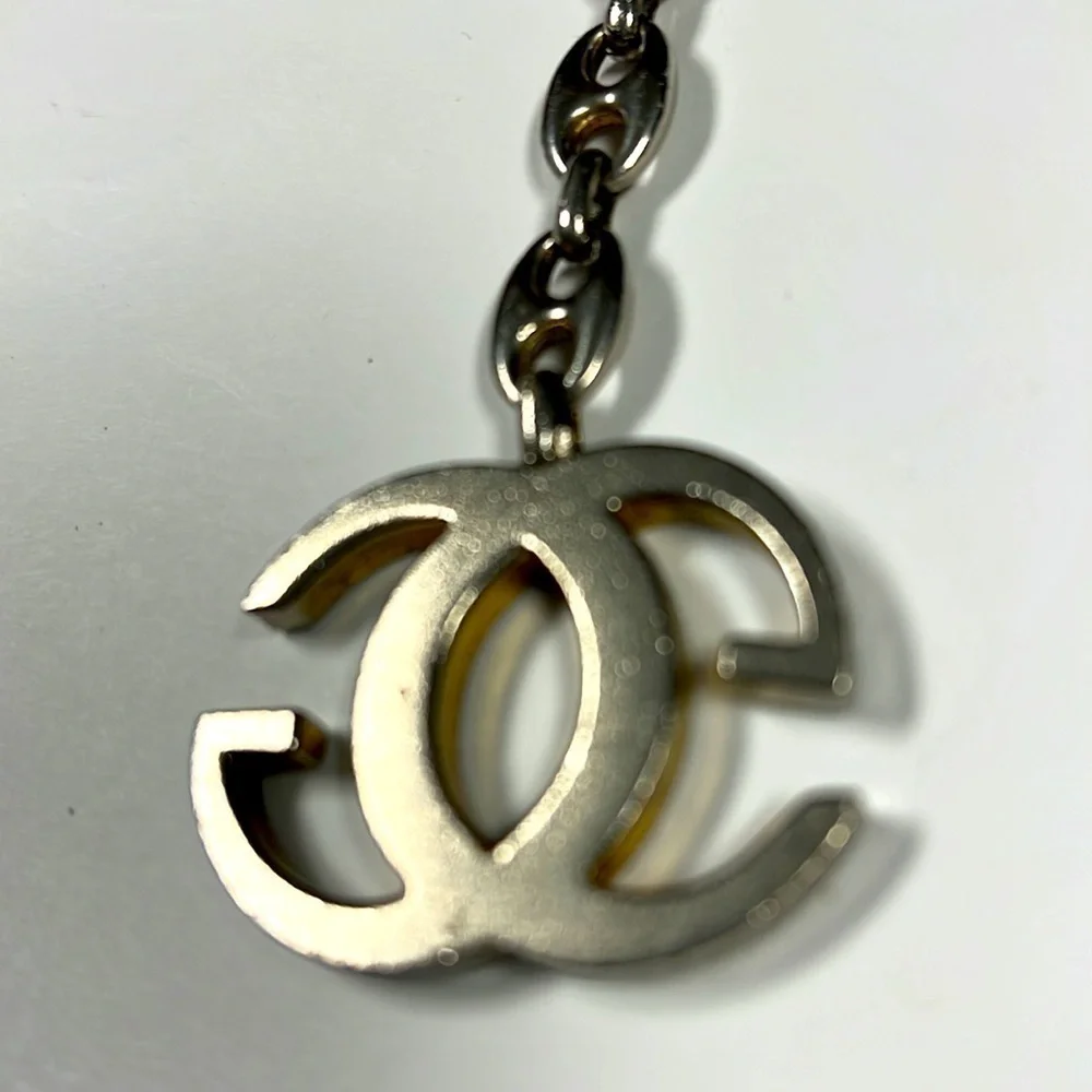 Gucci Authentic Metal Chain Link Keychain
